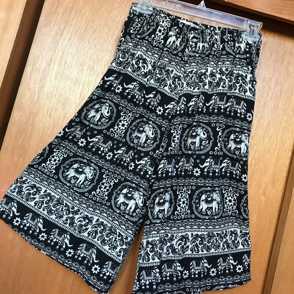 SOLD❣️Cotton Capri Coulottes w 2 side slip pockets
